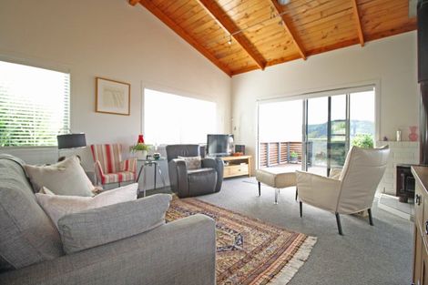 Photo of property in 105 Waireka Place, Whangamata, 3620
