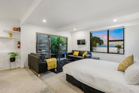 Photo of property in 2 Claude Road, Stanmore Bay, Whangaparaoa, 0932