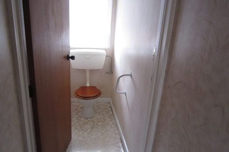 Photo of property in 9 Winiata Place, Otaki, 5512