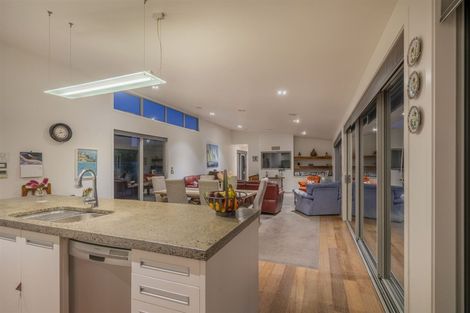 Photo of property in 4 Tironui Place, Whitianga, 3510