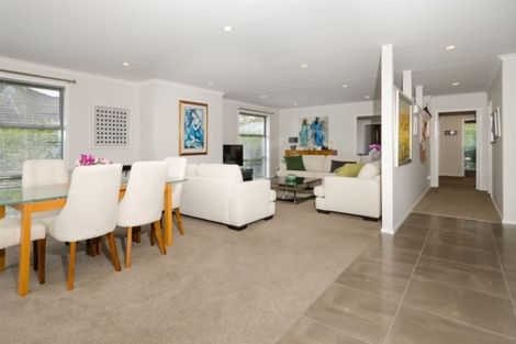 Photo of property in 9 Maple Lane, Huapai, Kumeu, 0810