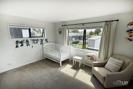 Photo of property in 70 Jacks Landing Drive, Hamilton Lake, Hamilton, 3204