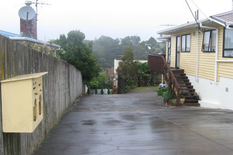 Photo of property in 1/49 Coronation Road, Hillcrest, Auckland, 0627