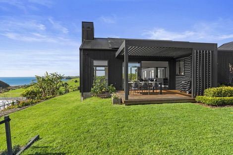 Photo of property in 26 Taha Puke Road, Okura Bush, Albany, 0794