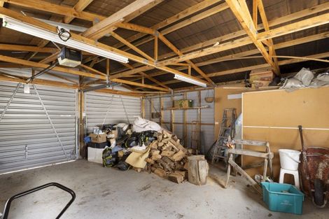 Photo of property in 16 Wairau Road, Picton, 7220