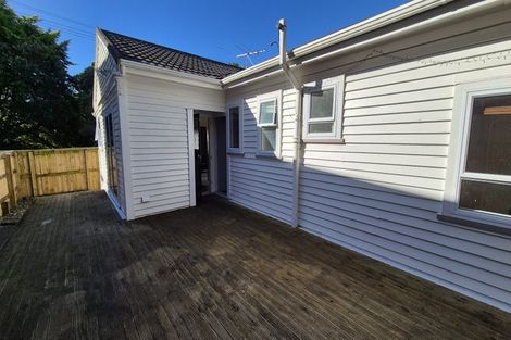 Photo of property in 22 Hampton Hill Road, Tawa, Wellington, 5028