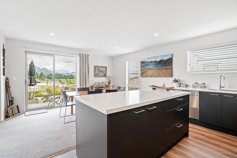 Photo of property in 13 Rocklands Court, Wanaka, 9305