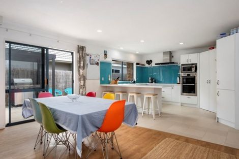 Photo of property in 33 Little John Drive, Bellevue, Tauranga, 3110