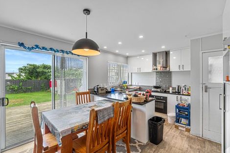 Photo of property in 16 Ashmore Place, Favona, Auckland, 2024