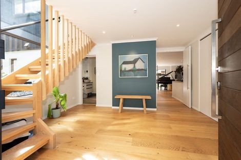 Photo of property in 5 Titiwai Place, Birkenhead, Auckland, 0626