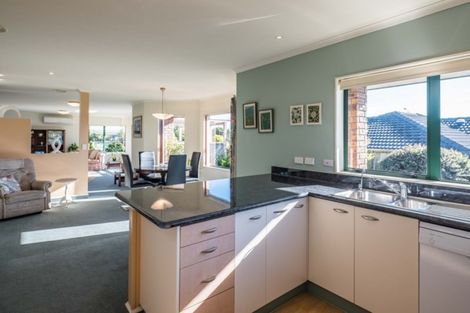 Photo of property in 115 Realm Drive, Paraparaumu, 5032