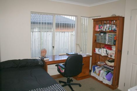 Photo of property in 37 Kelvin Hart Drive, East Tamaki, Auckland, 2013