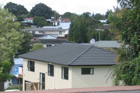 Photo of property in 32 Forest Hill Road, Henderson, Auckland, 0612