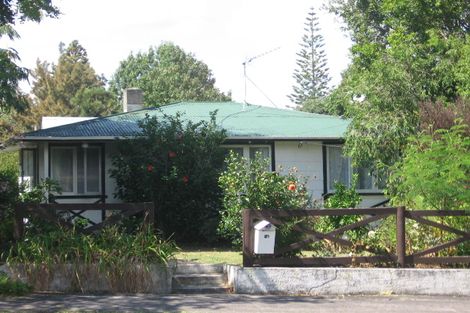 Photo of property in 1/21 Wattle Street, New Lynn, Auckland, 0600