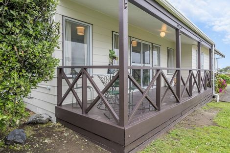 Photo of property in 2 Rosewood Place, Paraparaumu, 5032