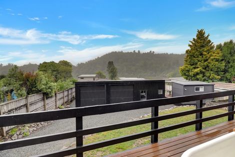 Photo of property in 19 Oxford Road, Lake Rotoma, Rotorua, 3074