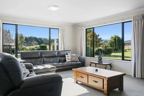 Photo of property in 500 Kinloch Road, Kinloch, Taupo, 3377