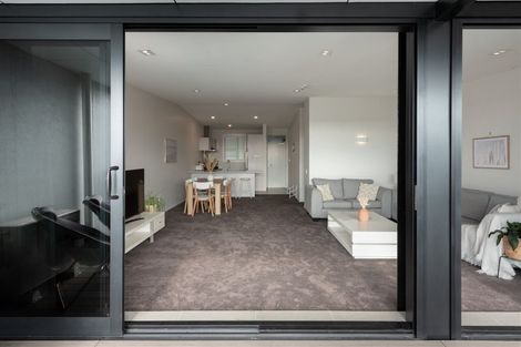 Photo of property in 2-06/424 Maunganui Road, Mount Maunganui, 3116