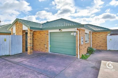 Photo of property in 2/94 Pah Road, Papatoetoe, Auckland, 2025