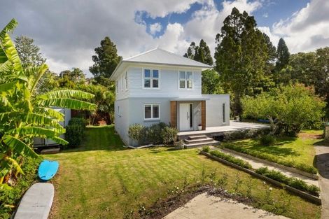 Photo of property in 11 Westbourne Road, Murrays Bay, Auckland, 0630