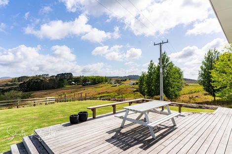 Photo of property in 918 Oneriri Road, Kaiwaka, 0573