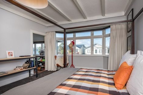 Photo of property in 19 Palm Avenue, Lyall Bay, Wellington, 6022