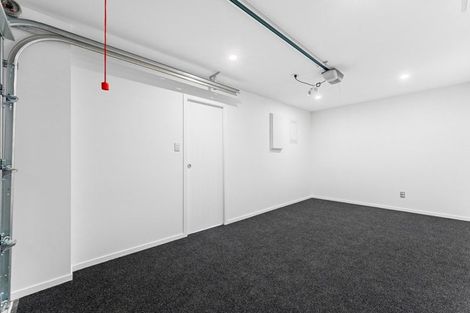 Photo of property in 6/18 Sylvan Crescent, Te Atatu South, Auckland, 0610