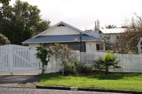 Photo of property in 78 Churchill Road, Cockle Bay, Auckland, 2014