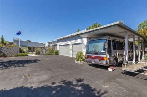 Photo of property in 302b Gardiners Road, Harewood, Christchurch, 8051