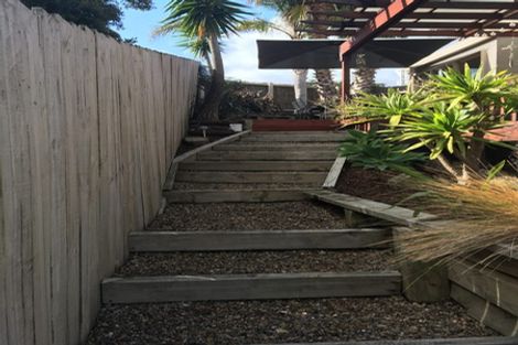 Photo of property in 5 Coralsea Way, Arkles Bay, Whangaparaoa, 0932