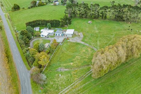 Photo of property in 578 Raumai Road, Bulls, 4894