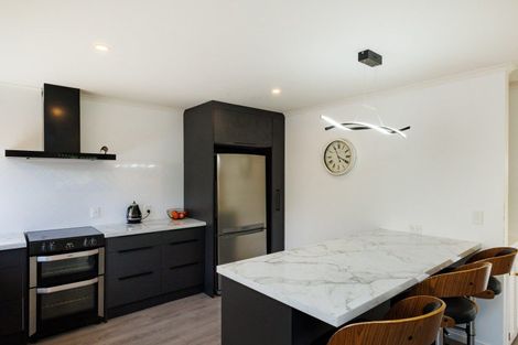 Photo of property in 10 Sandstrom Grove, Feilding, 4702