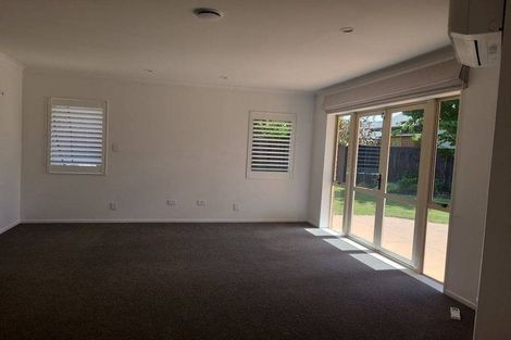 Photo of property in 30 The Esplanade, Huntington, Hamilton, 3210