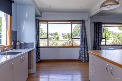 Photo of property in 25 Main Road, Pleasant Point, 7903