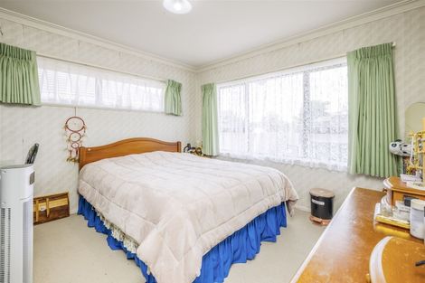 Photo of property in 1/6 Buckingham Crescent, Manukau, Auckland, 2025