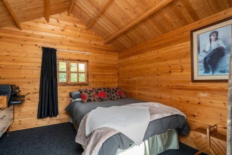 Photo of property in 22 Wairere Valley Road, Paparoa, 0571