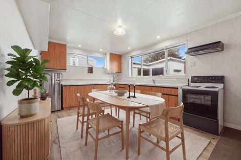 Photo of property in 160 Macandrew Road, South Dunedin, Dunedin, 9012