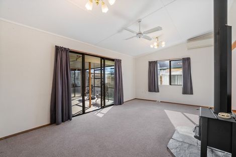 Photo of property in 10 Linrosa Place, Cromwell, 9310
