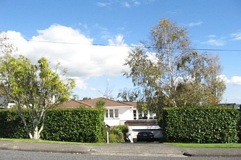 Photo of property in 176 Bleakhouse Road, Mellons Bay, Auckland, 2014