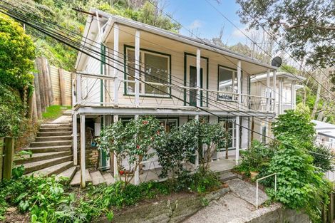 Photo of property in 35 Patanga Crescent, Thorndon, Wellington, 6011