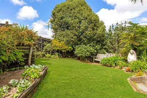 Photo of property in 20 Cassley Crescent, Papakowhai, Porirua, 5024