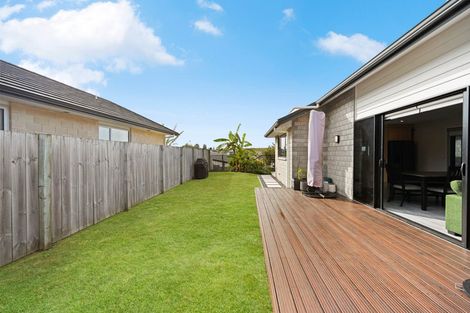 Photo of property in 8 Paiaka Place, Rototuna North, Hamilton, 3210