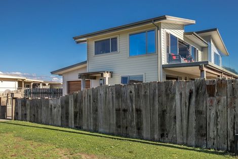 Photo of property in 4 Kupe Street, Carters Beach, Westport, 7825