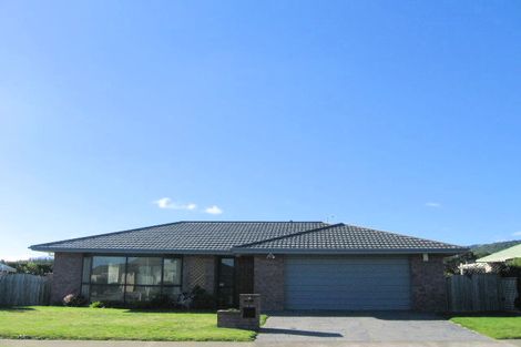 Photo of property in 5 Sovereign Way, Paraparaumu, 5032