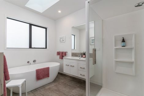 Photo of property in 3a James Kidd Place, Greytown, 5712