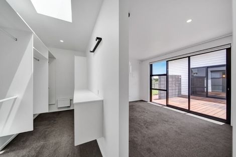 Photo of property in 41 Cyrus Street, Whalers Gate, New Plymouth, 4310