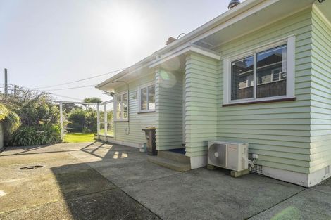 Photo of property in 159 Broderick Road, Johnsonville, Wellington, 6037