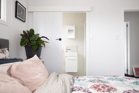 Photo of property in 4 Oceanbeach Road, Mount Maunganui, 3116