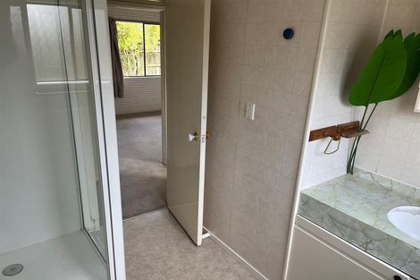 Photo of property in 13 Sispara Place, Beach Haven, Auckland, 0626