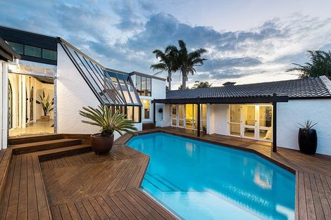 Photo of property in 277 Beach Road, Campbells Bay, Auckland, 0630